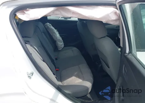 2016 Chevrolet Sonic Ls z USA, uszkodzony, nr VIN 1G1JA6SHXG4177027